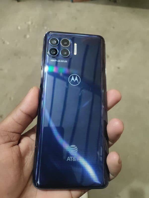 Motorola one 5G  uw 10/10 1