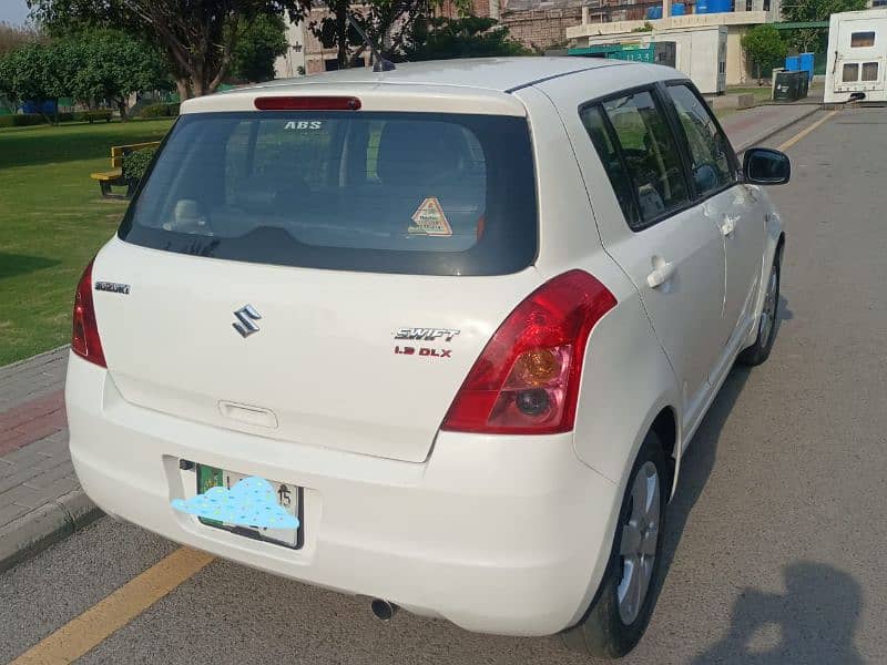 Suzuki Swift 2015 3