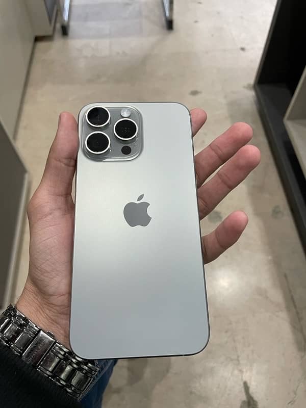 Apple iphone 15 pro max 8