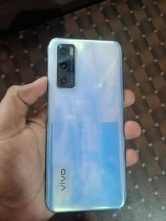 vivo v2022 with box and charger