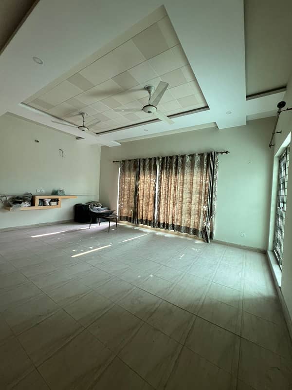 1 kanal upper portion for rent all facilities available 12