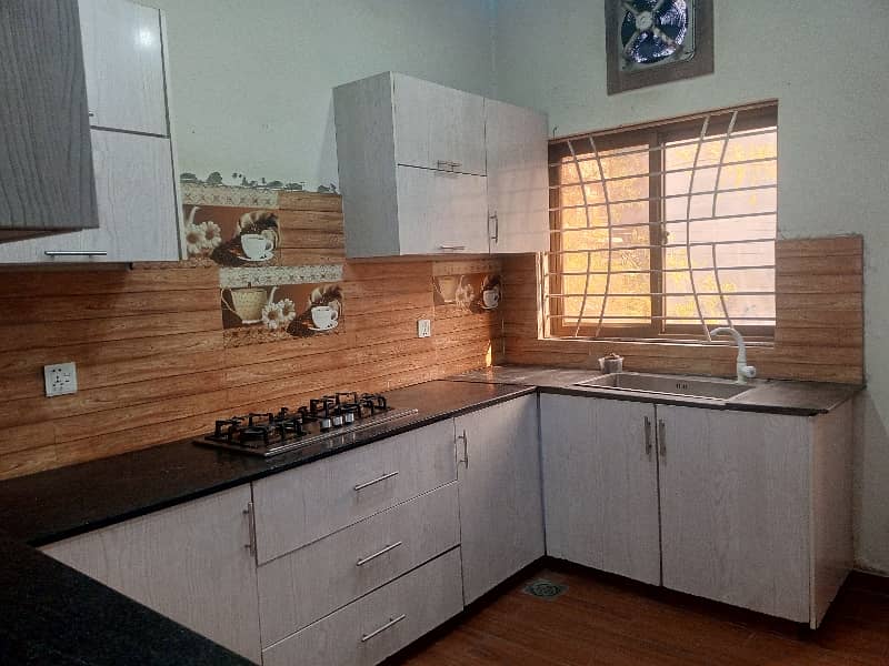 10 Marla Double Storey House for Rent 4