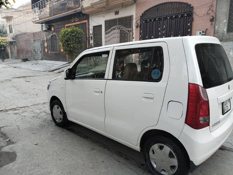 Suzuki Wagon R 2018 3