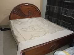 Woodon Bed