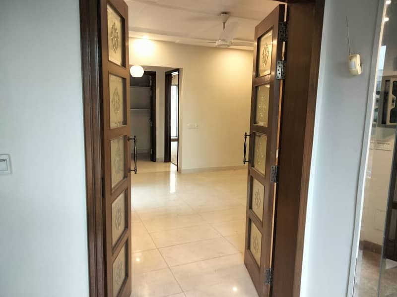 10 Marla House Sui Gas Available For Rent In Iris Block Sector C Bahria Town Lahore 14