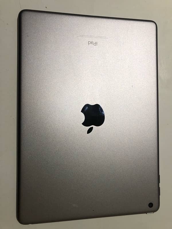 iPad 6 generation 9.7inch 32gb 1