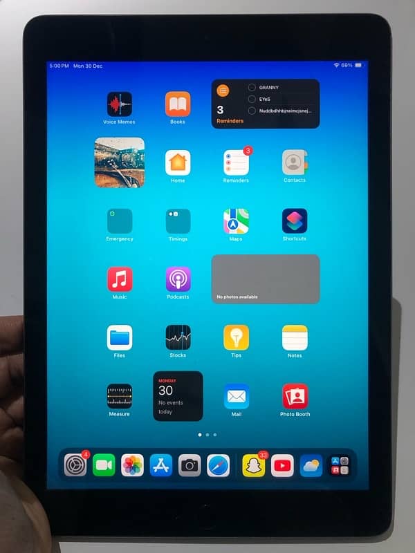 iPad 6 generation 9.7inch 32gb 4