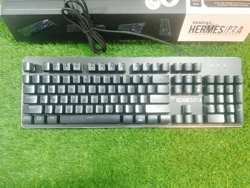 HERMES Gaming Keyboard Box Pack Stock 2