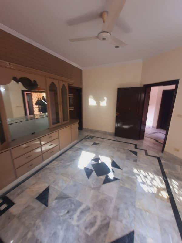 1 Kanal Separate Gate Lower Portion Is Available For Rent In Dha Phase 4 3