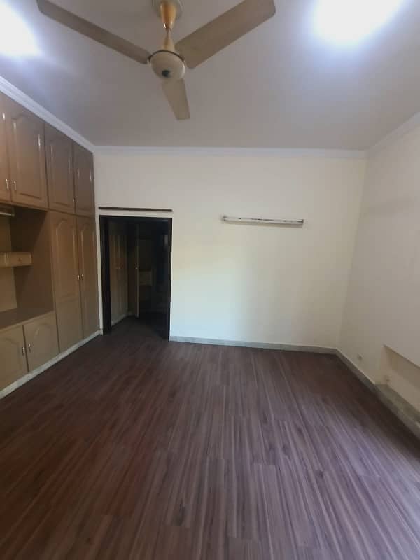 1 Kanal Separate Gate Lower Portion Is Available For Rent In Dha Phase 4 11