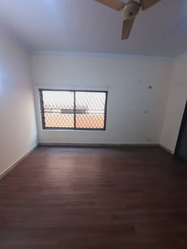 1 Kanal Separate Gate Lower Portion Is Available For Rent In Dha Phase 4 16