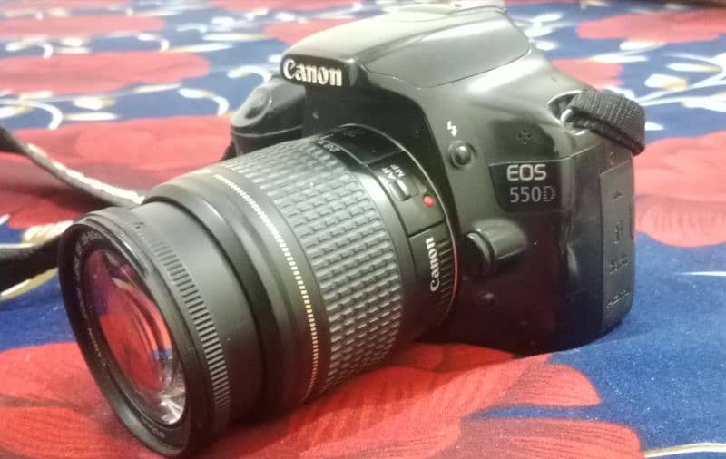 Canon EOS 550D 4