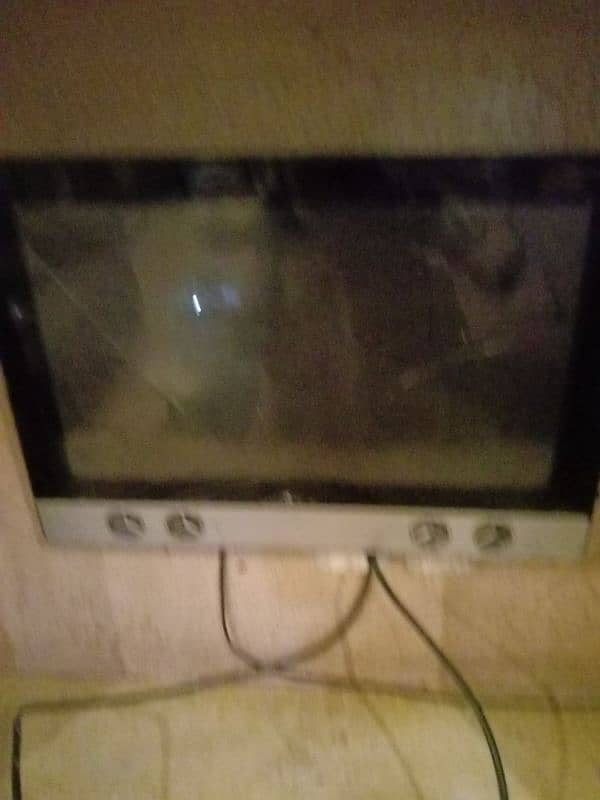 LCD TV 2