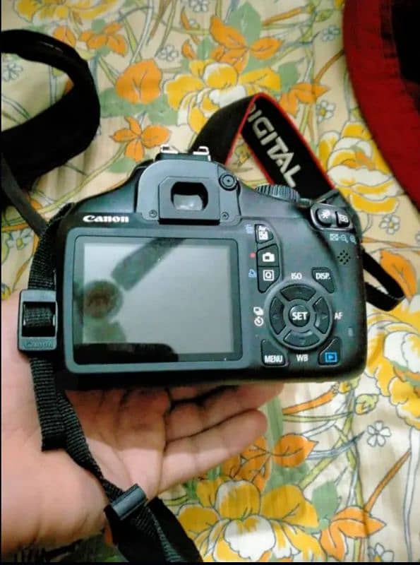 Canon 11000D 18.55 LANs 10.10 candisan one hands USD 1