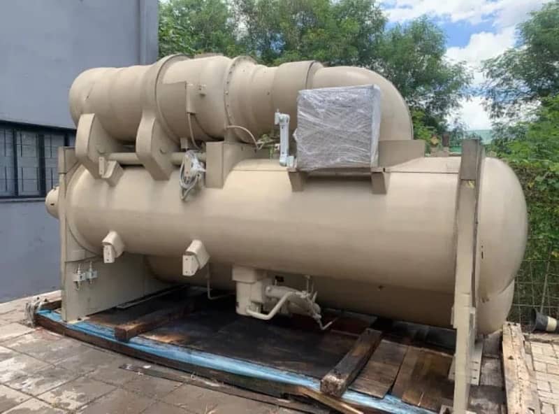 MCQUAY centrifugal chiller brand 1