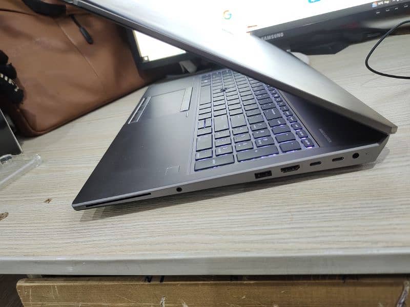 HP Zebook 15 G5 0