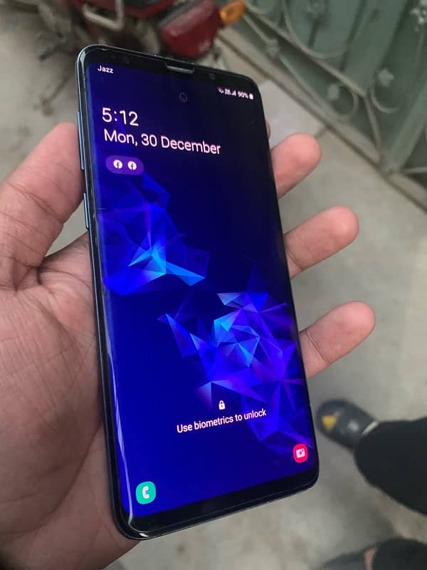 samsung s9+  256 Gb 7