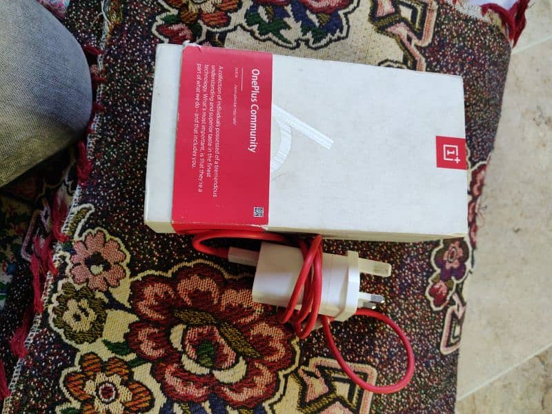 oneplus 6T 8.128 lush with box charger 0