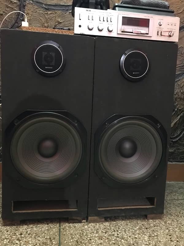 Akai sound system 1