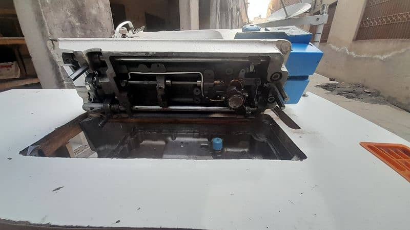 JUKI Sewing Machine Model DDL 8700 2