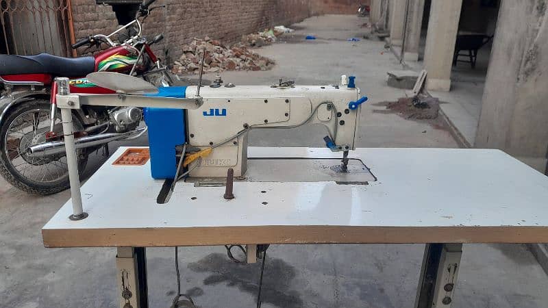 JUKI Sewing Machine Model DDL 8700 7