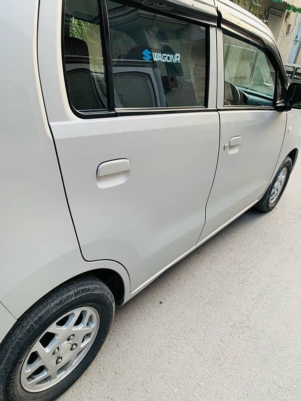 Suzuki Wagon R 2018 3