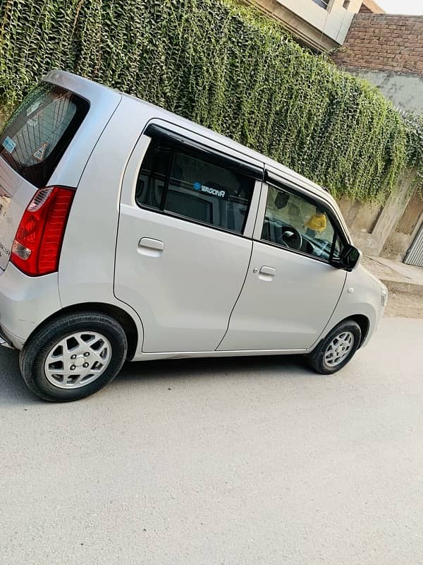 Suzuki Wagon R 2018 5