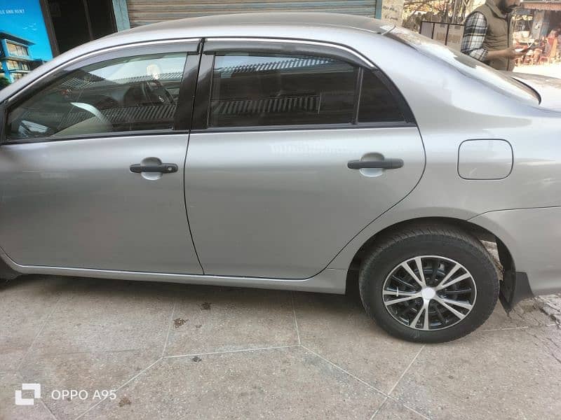 Toyota Corolla XLI 2013 3