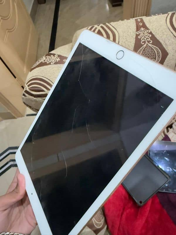 ipad 8 generation 2