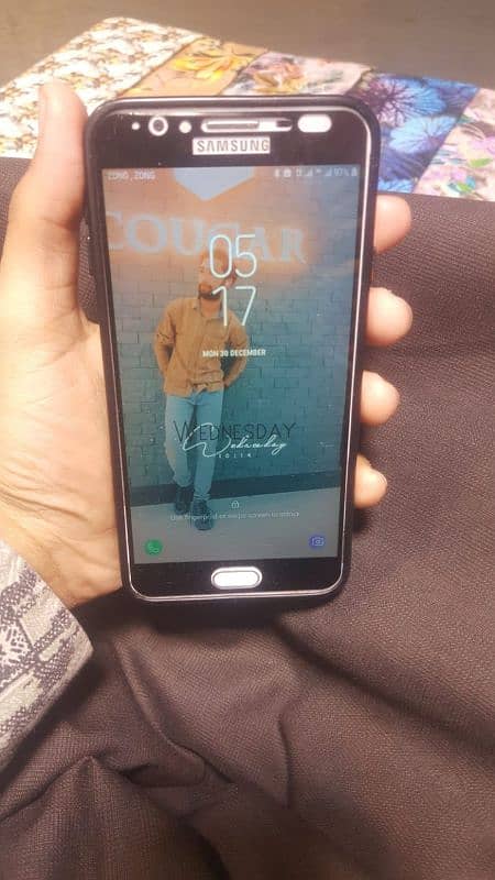 Samsung  J7 Prime 2017 3 gb ram 32 gb memory 0