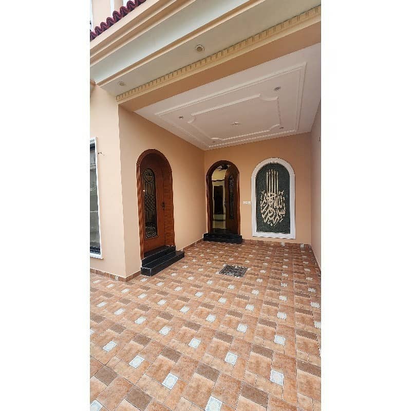 Luxury 5 Marla House In Etihad Town Phase 1 1