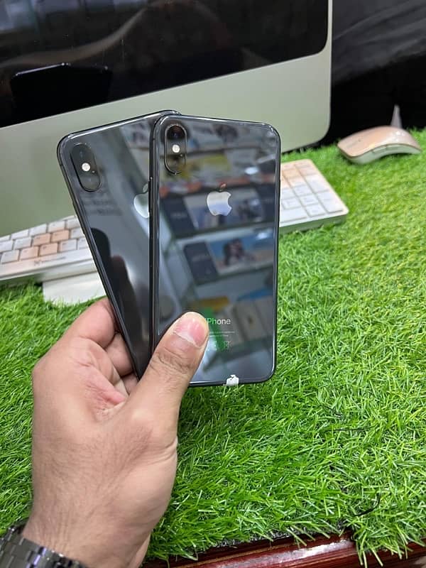 iPhone xs 0