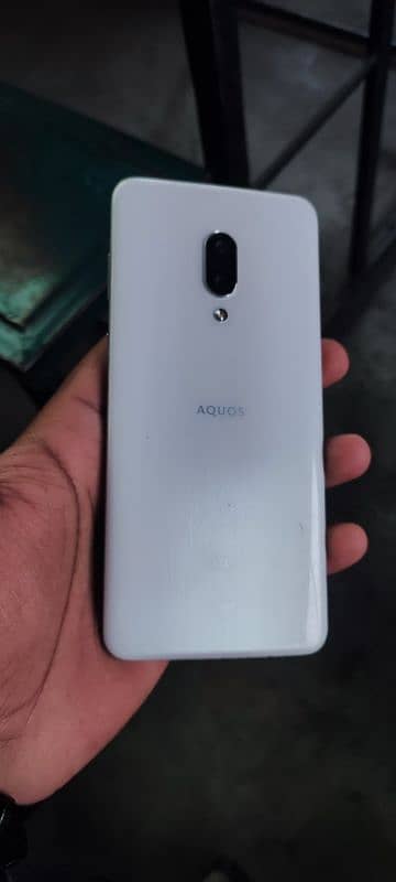 Aquos zero 2 5