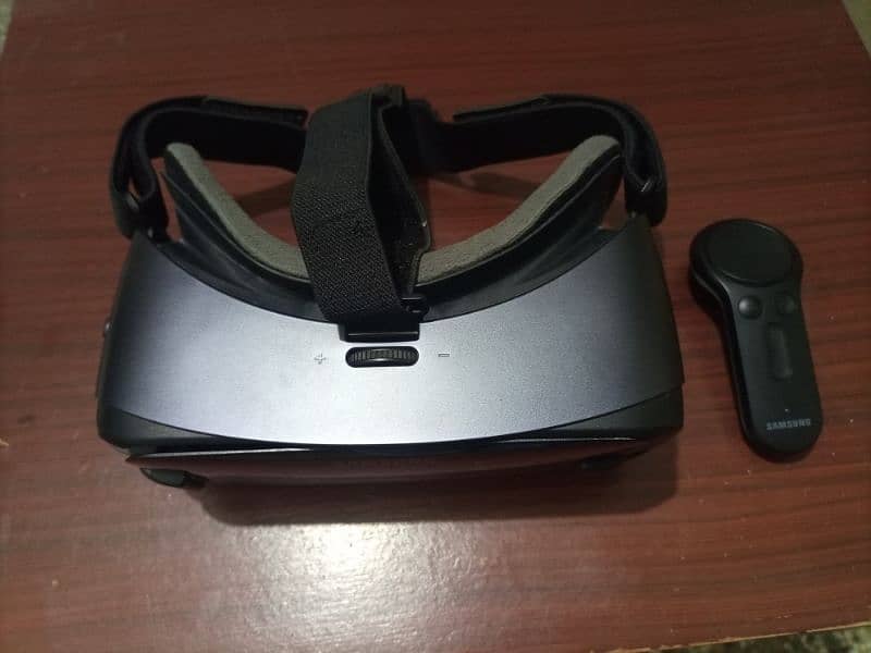 Samsung gear VR for sale 1