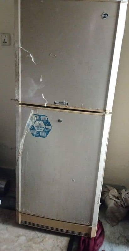 Pel company fridge for sale in low price 0