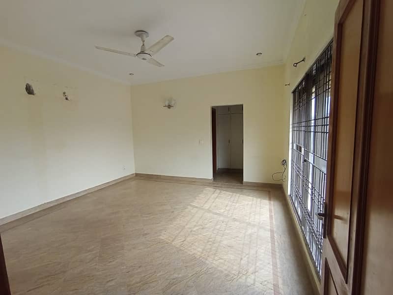 1 Kanal Separate Gate Upper Portion Is Available For Rent In Dha Phase 3 Near McDonalds Y Block 7