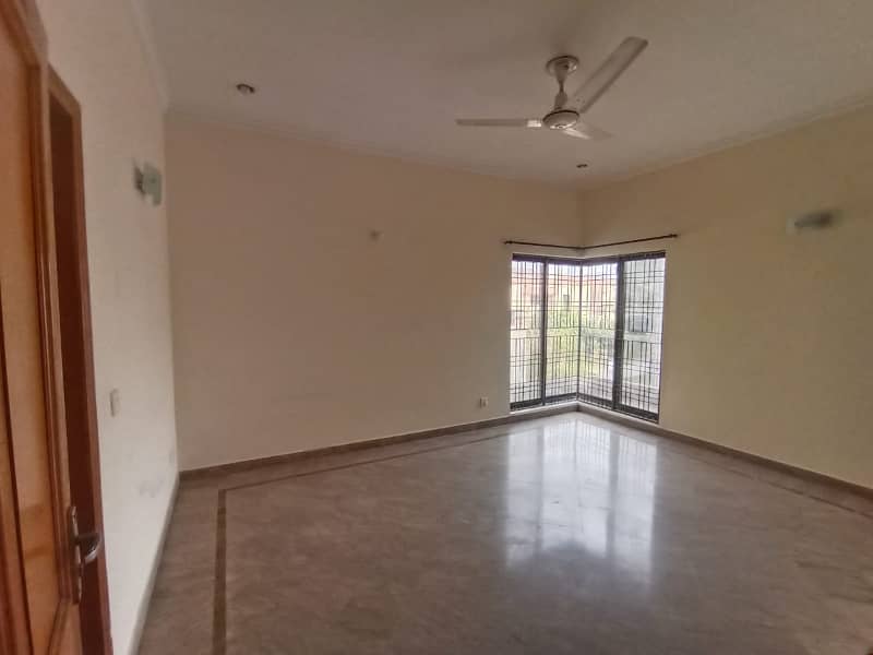 1 Kanal Separate Gate Upper Portion Is Available For Rent In Dha Phase 3 Near McDonalds Y Block 12