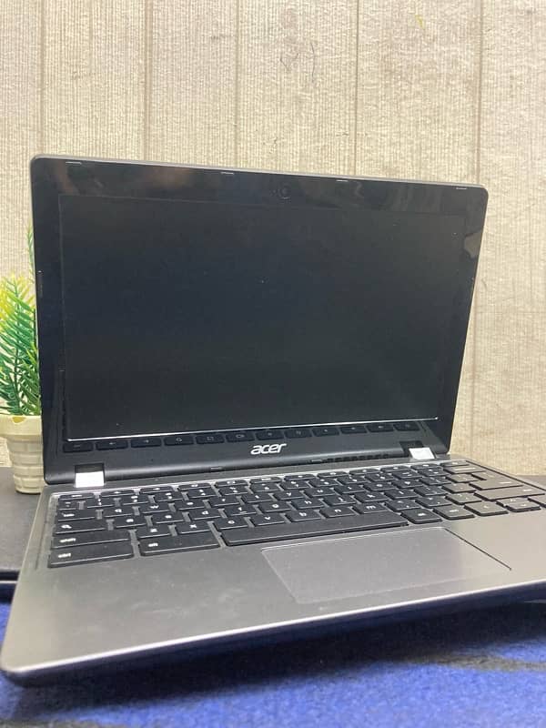 Acer | C740 | 128GB Storage | 4GB RAM | 11.6″ Display | Windows 10 | 6