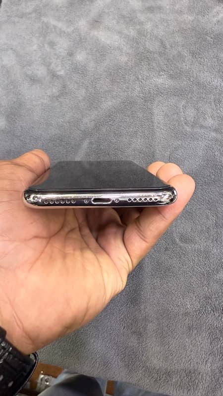 iPhone X PTA 64gb white 1