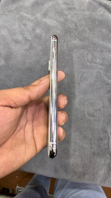 iPhone X PTA 64gb white 5