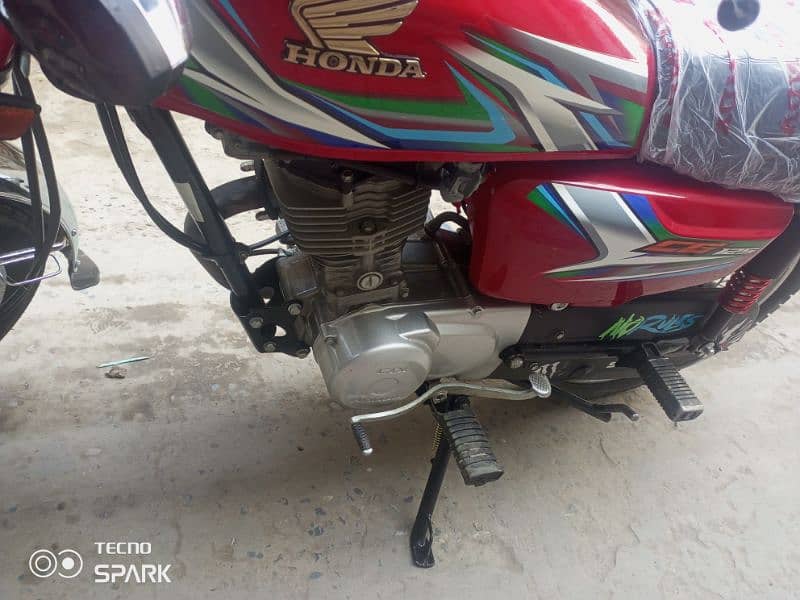 Honda 125 brand new condition 2