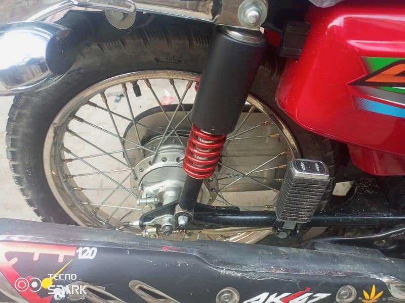 Honda 125 brand new condition 4