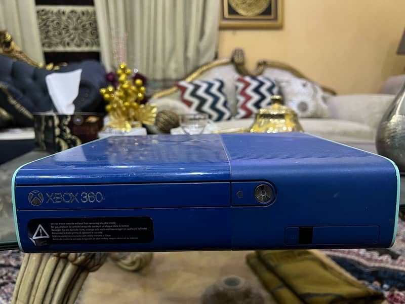 Xbox360 blue edition 2