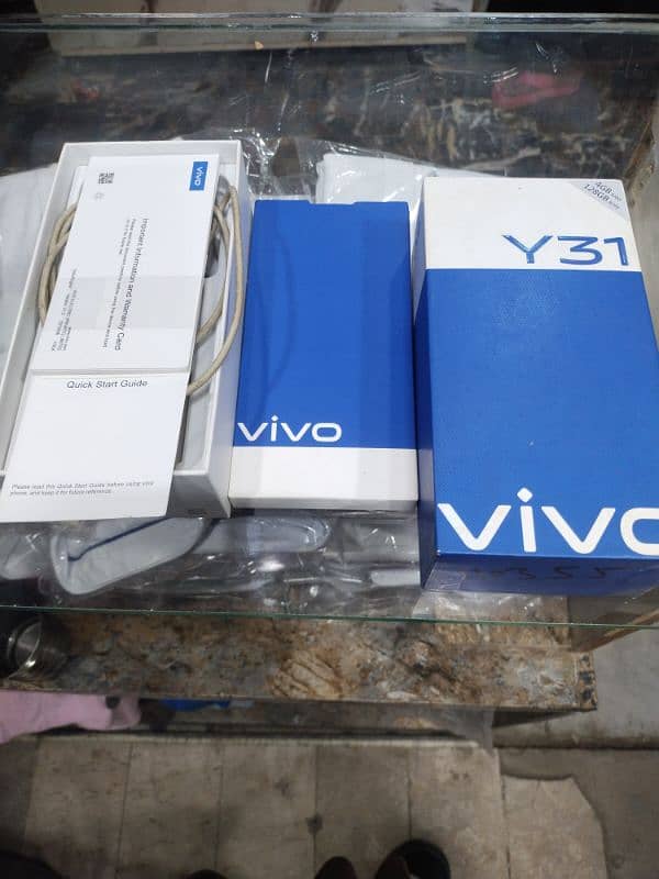 vivo y31 new condition 10/10 complete Saman 6