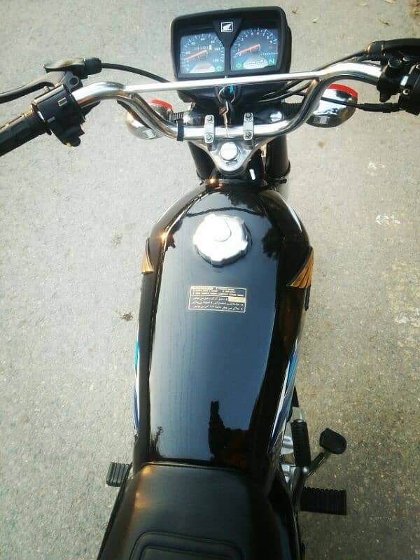 Unique UD 125 Modal 2020 Full OK condition Price / 92000/03115361342 4