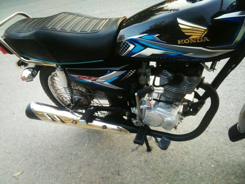 Unique UD 125 Modal 2020 Full OK condition Price / 92000/03115361342 5