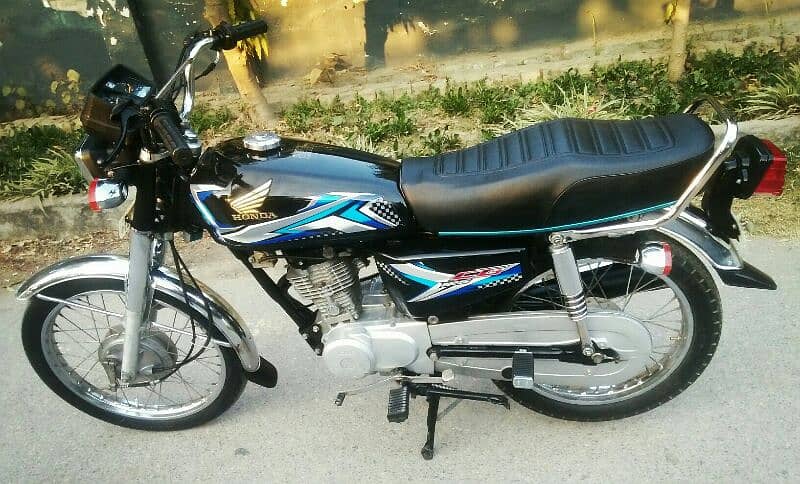 Unique UD 125 Modal 2020 Full OK condition Price / 92000/03115361342 6