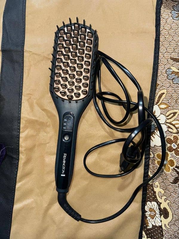 REMINGTON CB7400 HAIR STRAIGHT BRUSH 0