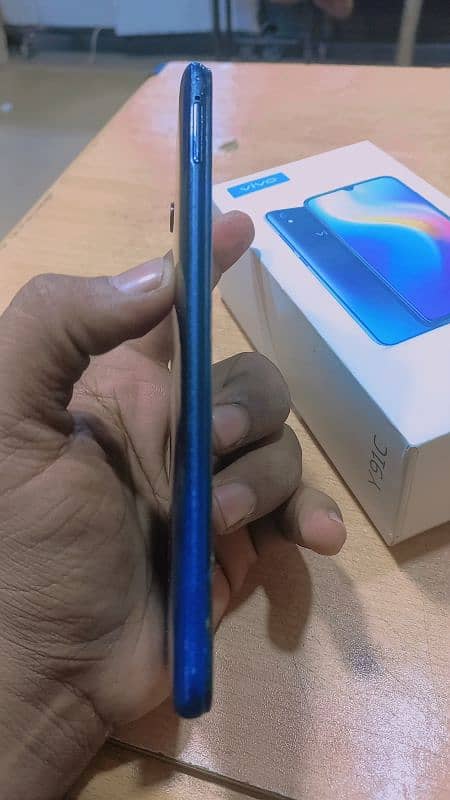 vivo y91c 2/32 pta official approved with box 2