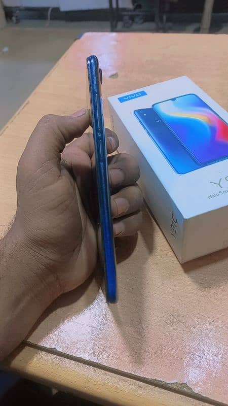 vivo y91c 2/32 pta official approved with box 3